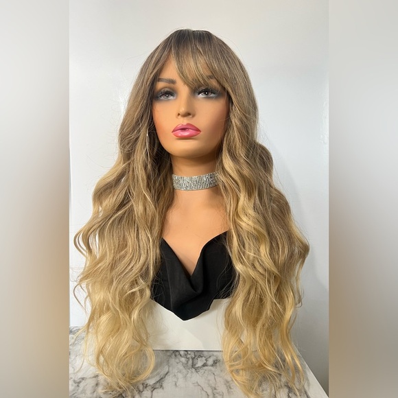 24 Inch Ombre Brown Rooted & Blonde highlights Wavy Hair with bangs Long Wig - Picture 3 of 6